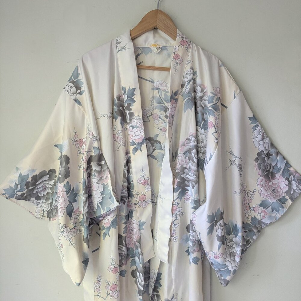 Source Unknown Pastel Floral Kimono Robe - Picture 4 of 5